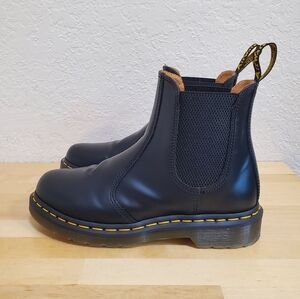 Dr. Marten's 2976 Women's Smooth Leather Chelsea Boots